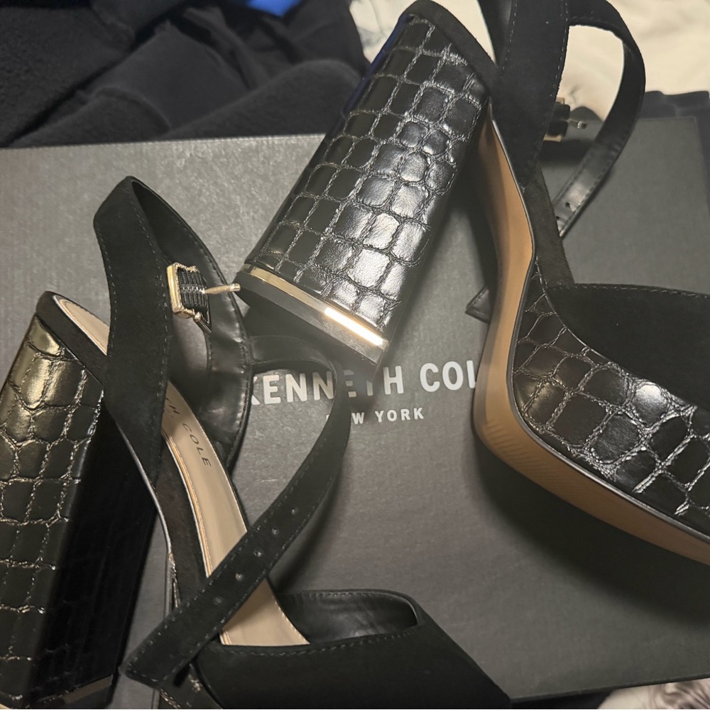 Kenneth Cole Black Croc-Embossed Heels